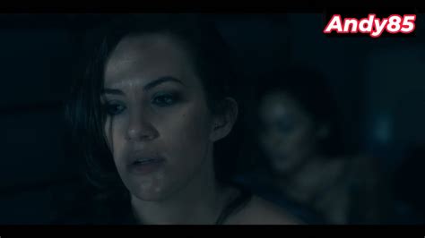 Kate Siegel Lesbian, Breasts Scene in The Haunting ...